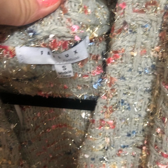 Cute cardigan, size small - Picture 4 of 4